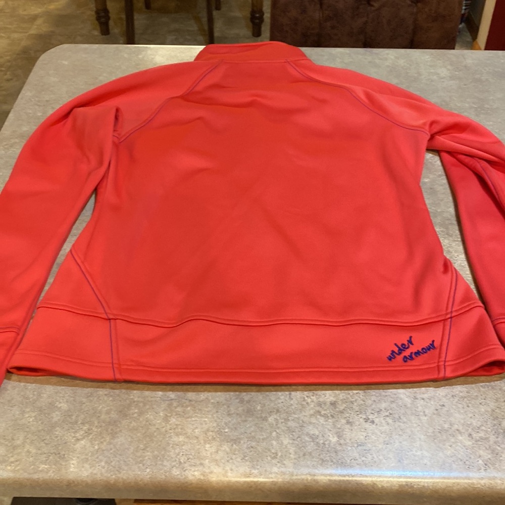 Women’s Under Armour 1/4 zip shirt, size XL - Picture 6 of 7